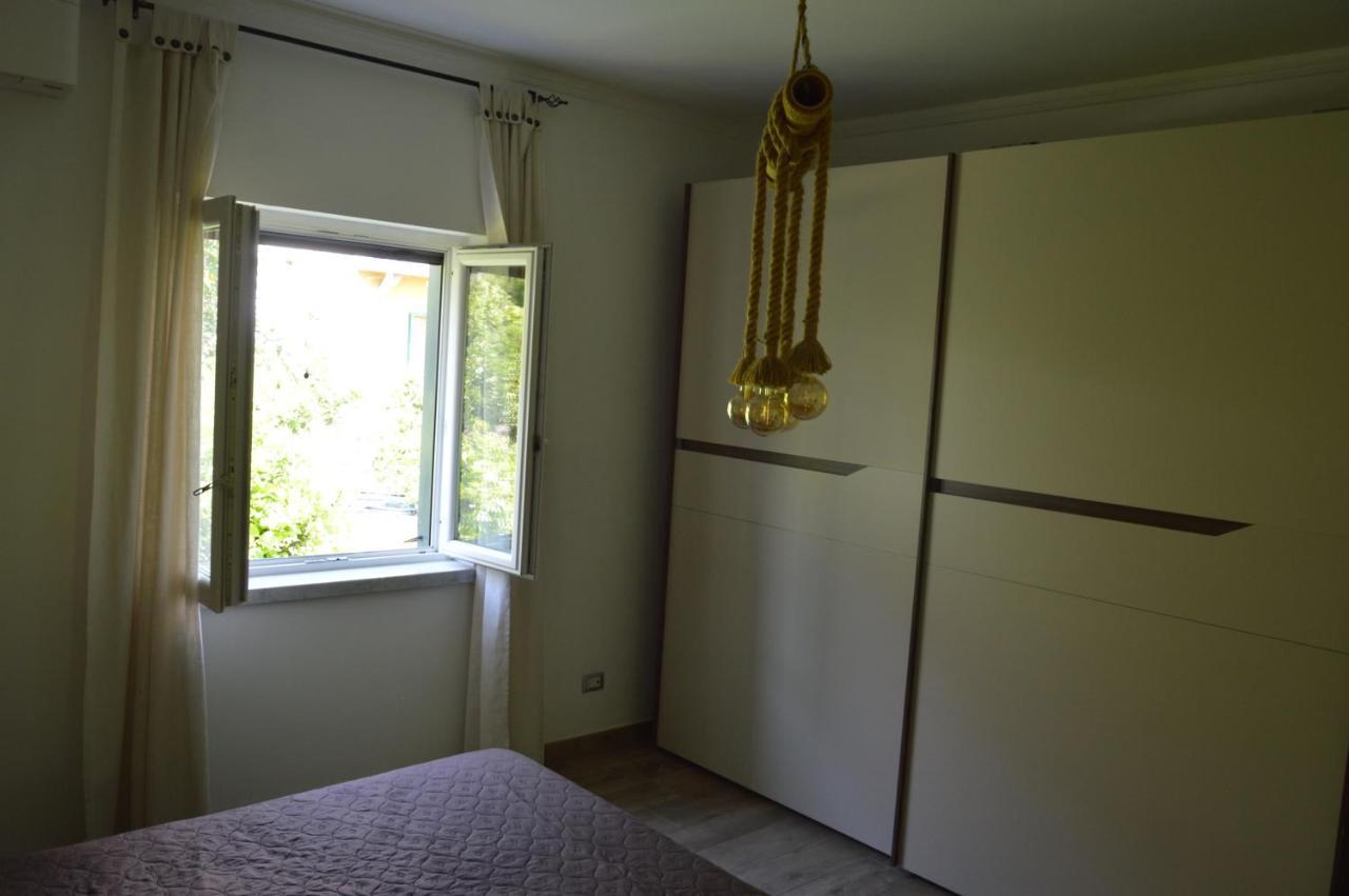 La Casa Di Barry Panzió Pozzuoli Kültér fotó
